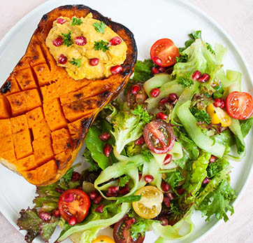 Recipe | Festive Salad & Pumpkin Dip